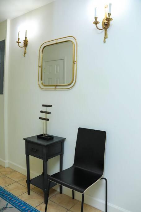 Holiday home Private With Private Bathroom Centrally Located