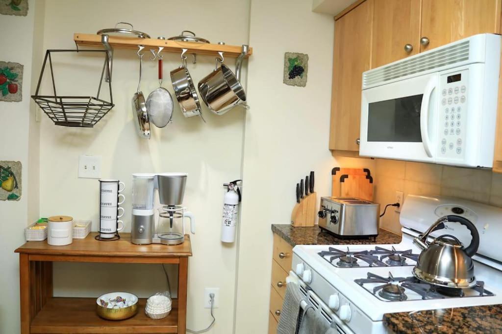 Holiday home Private With Private Bathroom Centrally Located Washington
