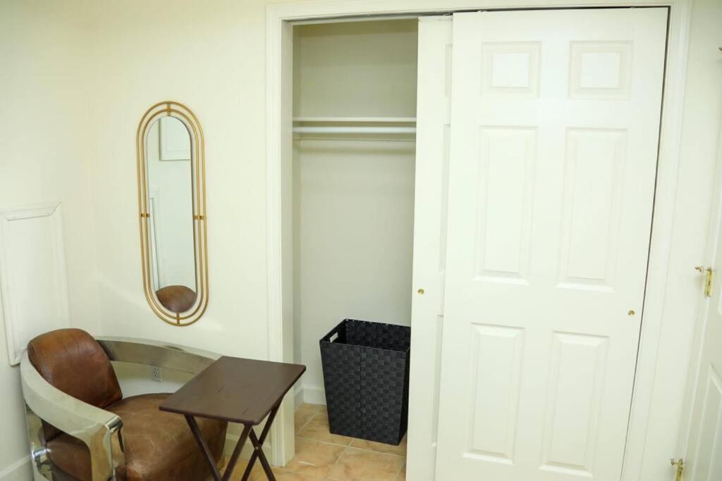 Private With Private Bathroom Centrally Located Washington
